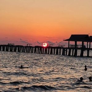 Meet your Posher, Maurae